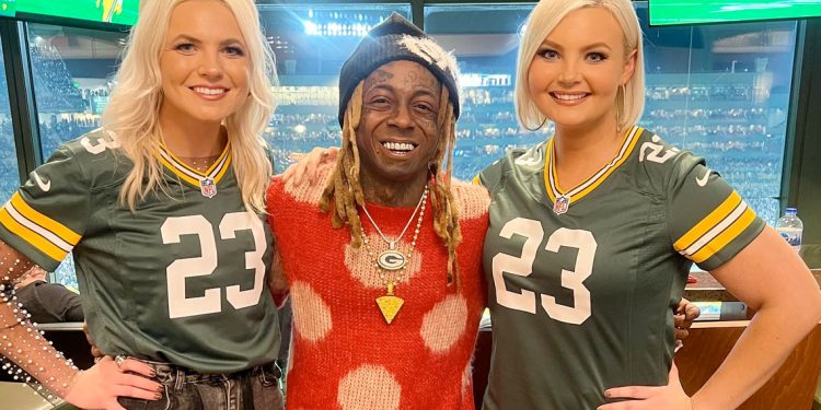 See Lil Wayne Lead Packers Out The Tunnel Before Lions Game