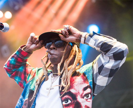 lil-wayne-performs-live-2018-cannabis-cup-show-michigan-confirms-tha-carter-5-free-not-to-worry-about-it.jpg
