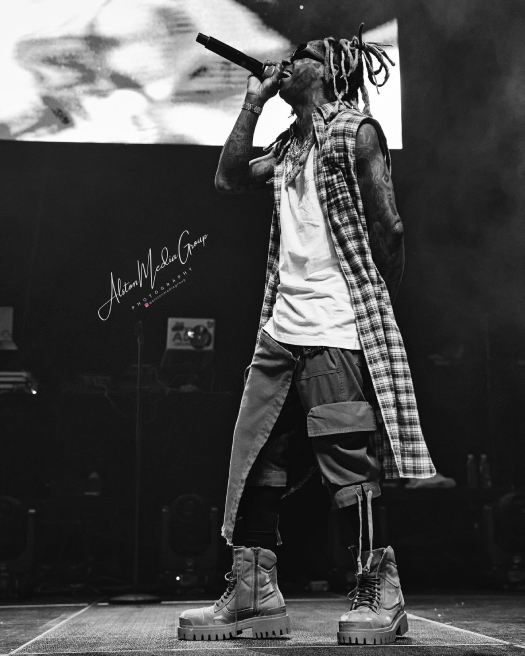 Lil Wayne Performs At VyStar Veterans Memorial Arena [Pics]